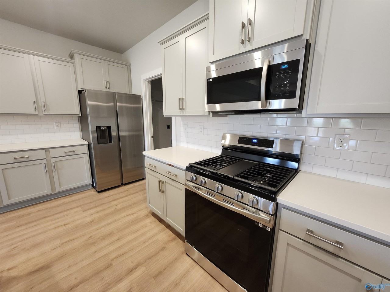 111 Little Britain St - Photo 5 of 18