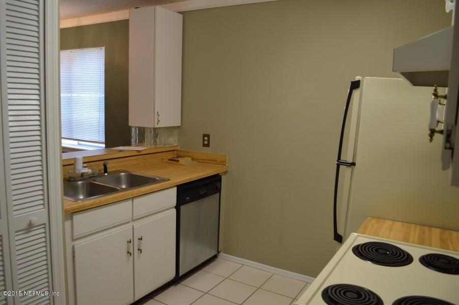 2200 Marsh Point Rd - Photo 5 of 19