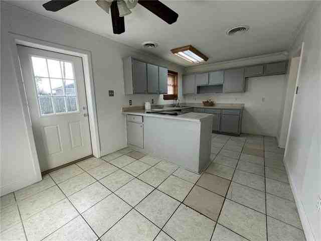 8700 Donnaway St - Photo 3 of 7