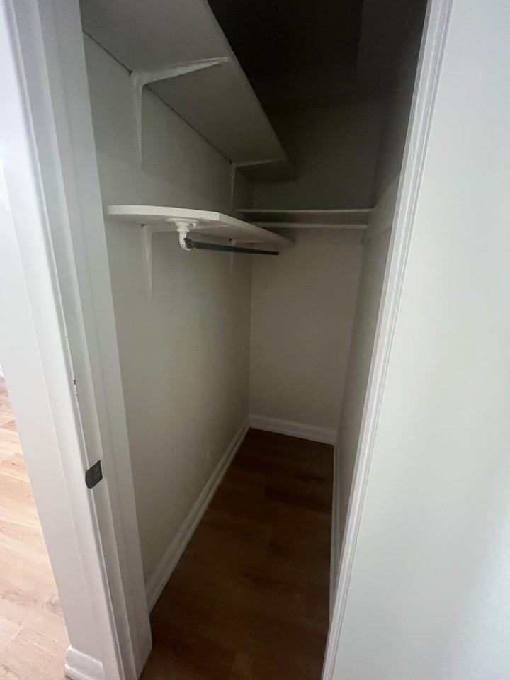 High Park Ave & Dundas St W - Photo 7 of 11