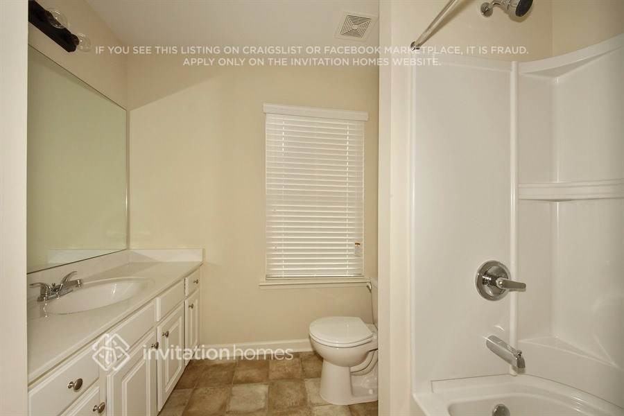 3030 Stonebrook Cv - Photo 4 of 6