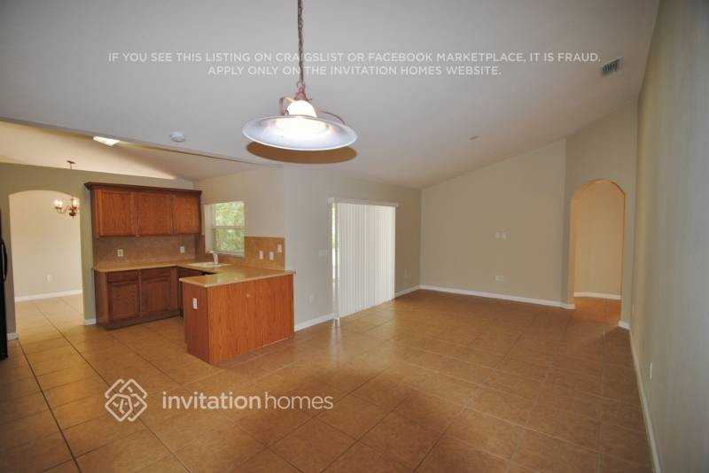 427 Biscayne Ave Nw - Photo 6 of 23