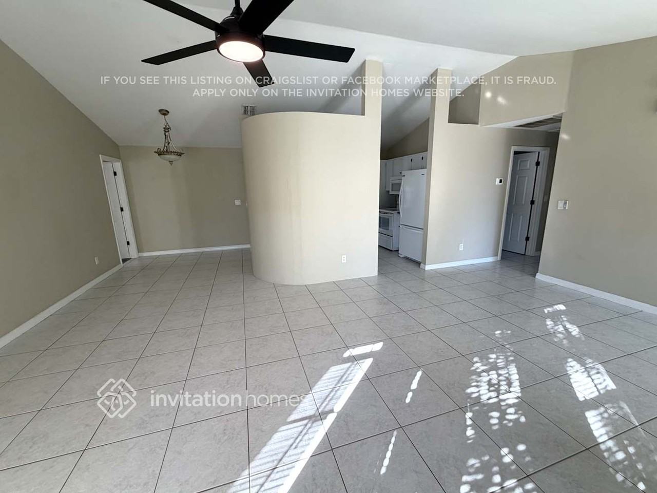 1201 Sw 29th Ter - Photo 3 of 14