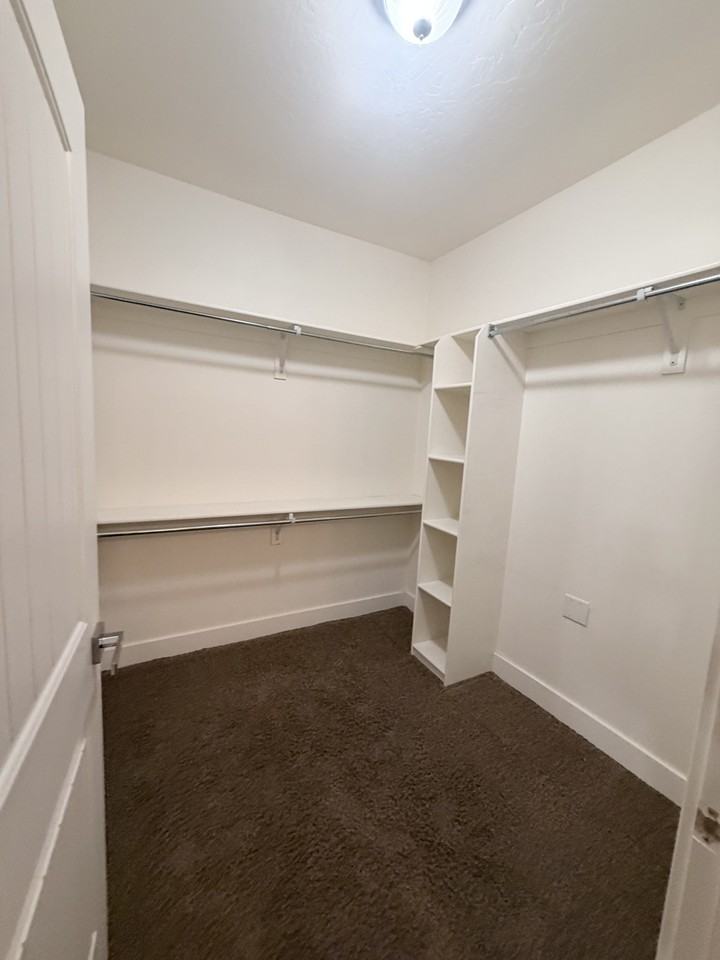 106 W Spring Hill Way - Photo 6 of 11