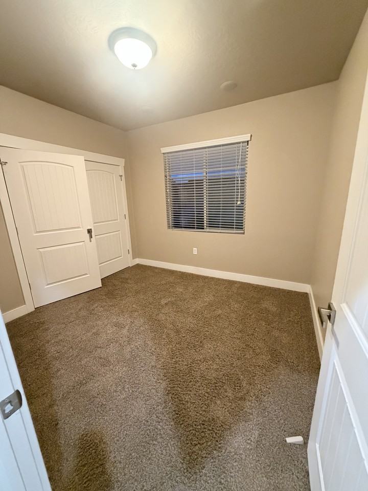 106 W Spring Hill Way - Photo 7 of 11