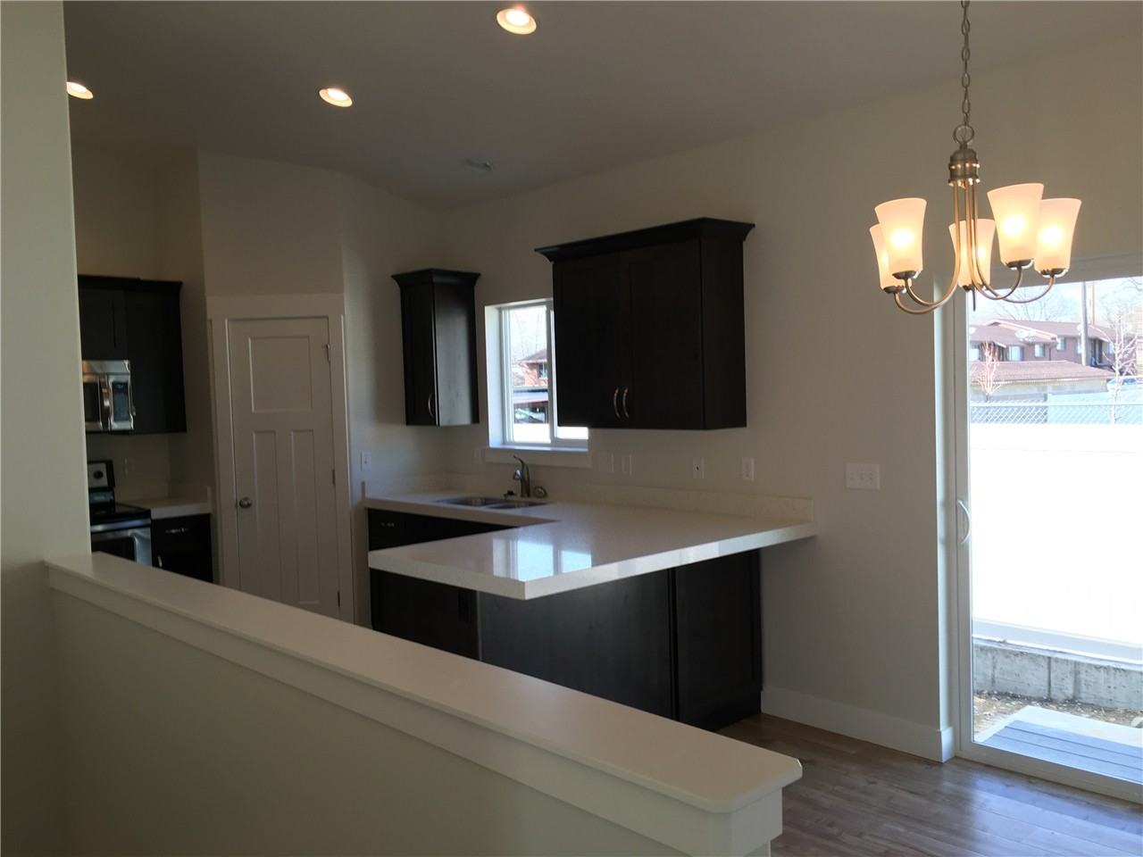 153 E St - Photo 2 of 9