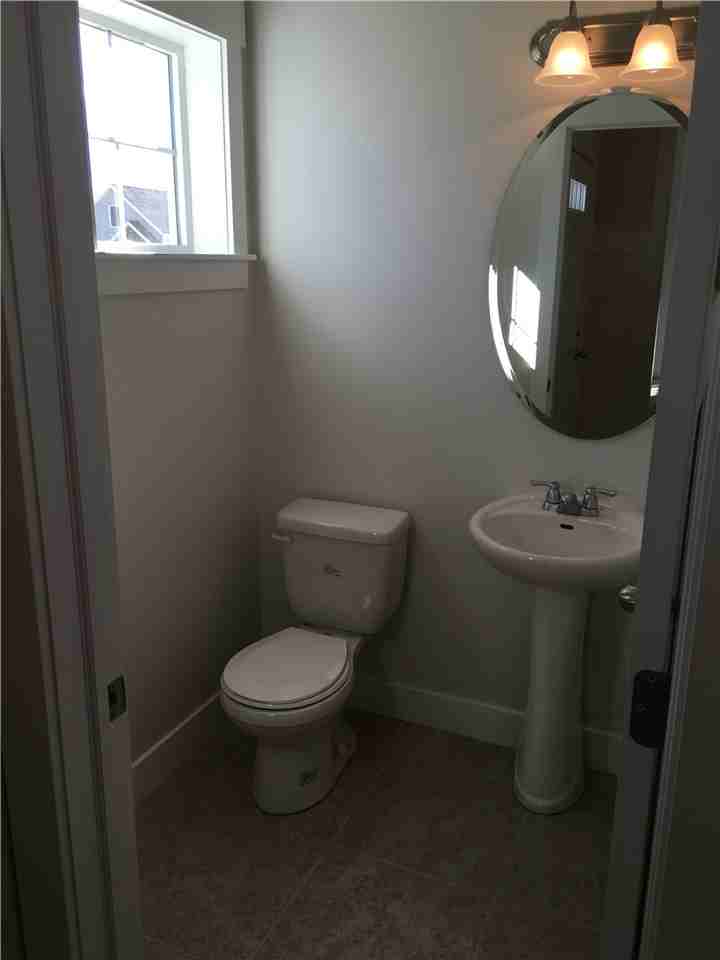 153 E St - Photo 7 of 9