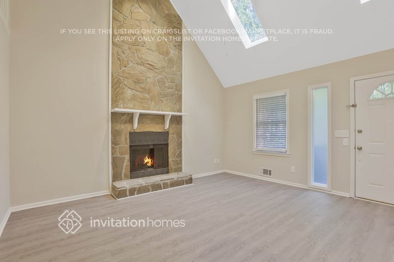 3738 Starboard Ct - Photo 6 of 21