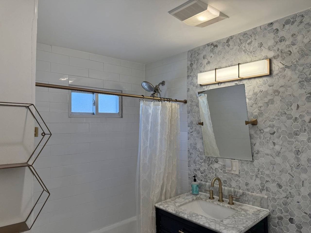 20703 34th Ave - Photo 6 of 13