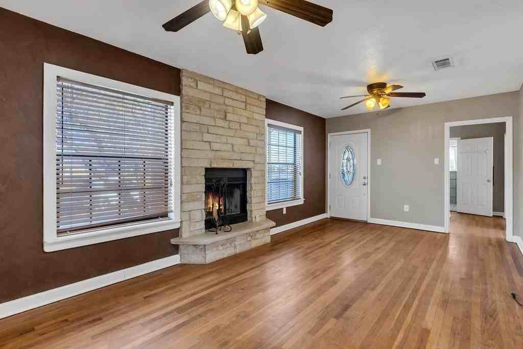 505 W Cuthbert Ave - Photo 5 of 19