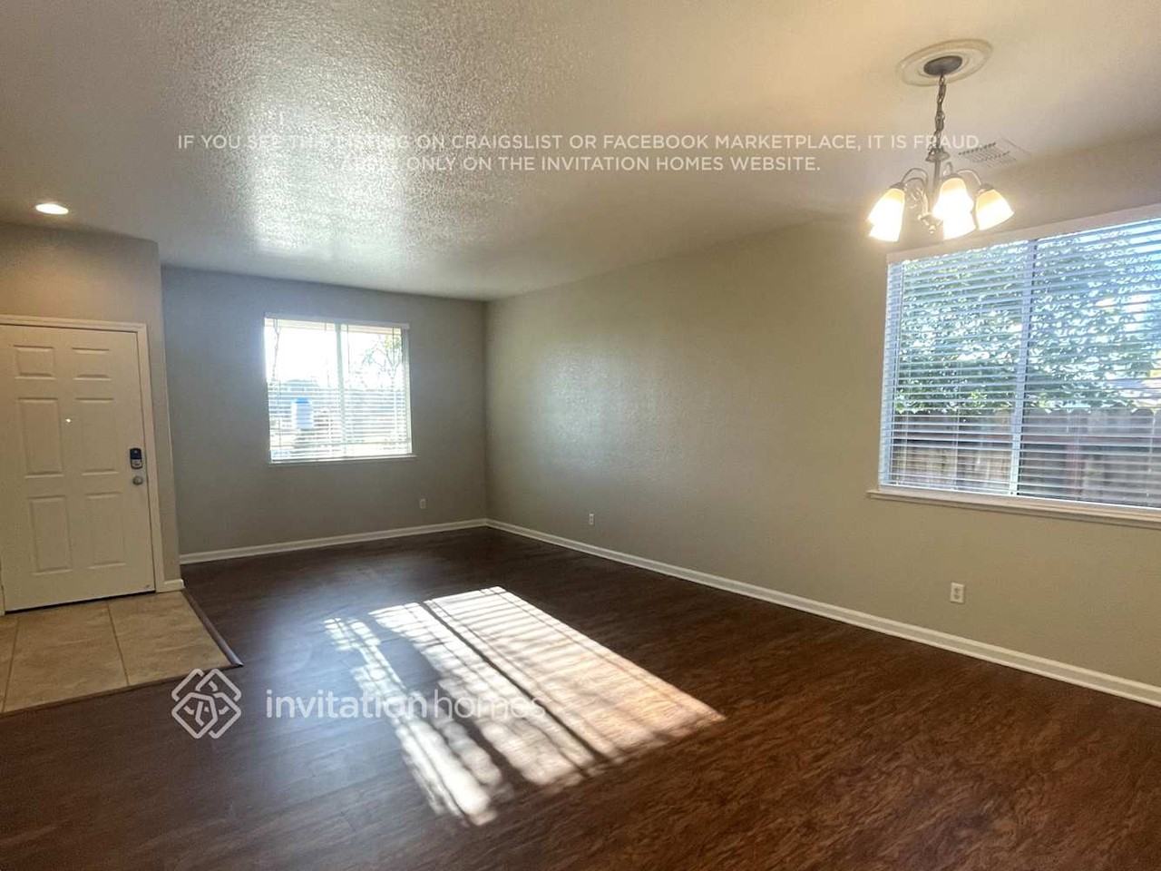 6311 Surfbird Ln - Photo 5 of 17