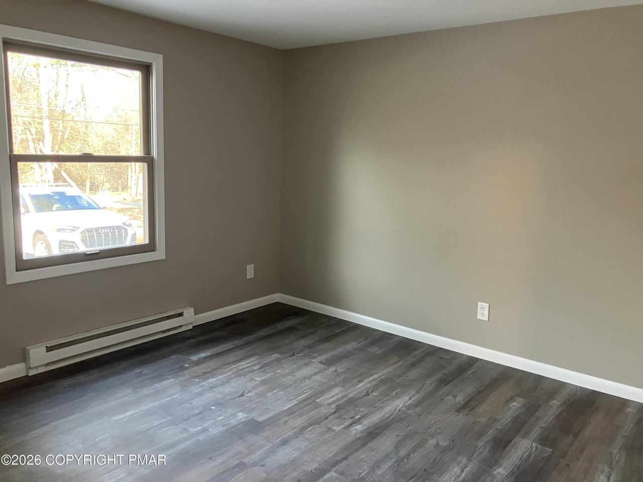 82 Shortridge Rd - Photo 3 of 10