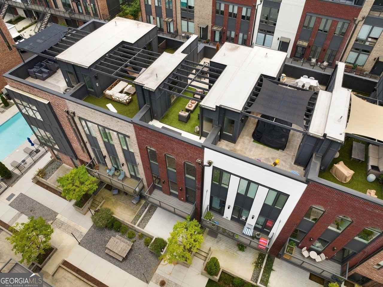 1300 Chelsea Cir Nw - Photo 6 of 47