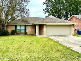 featured image of 709 Rosedown Ln