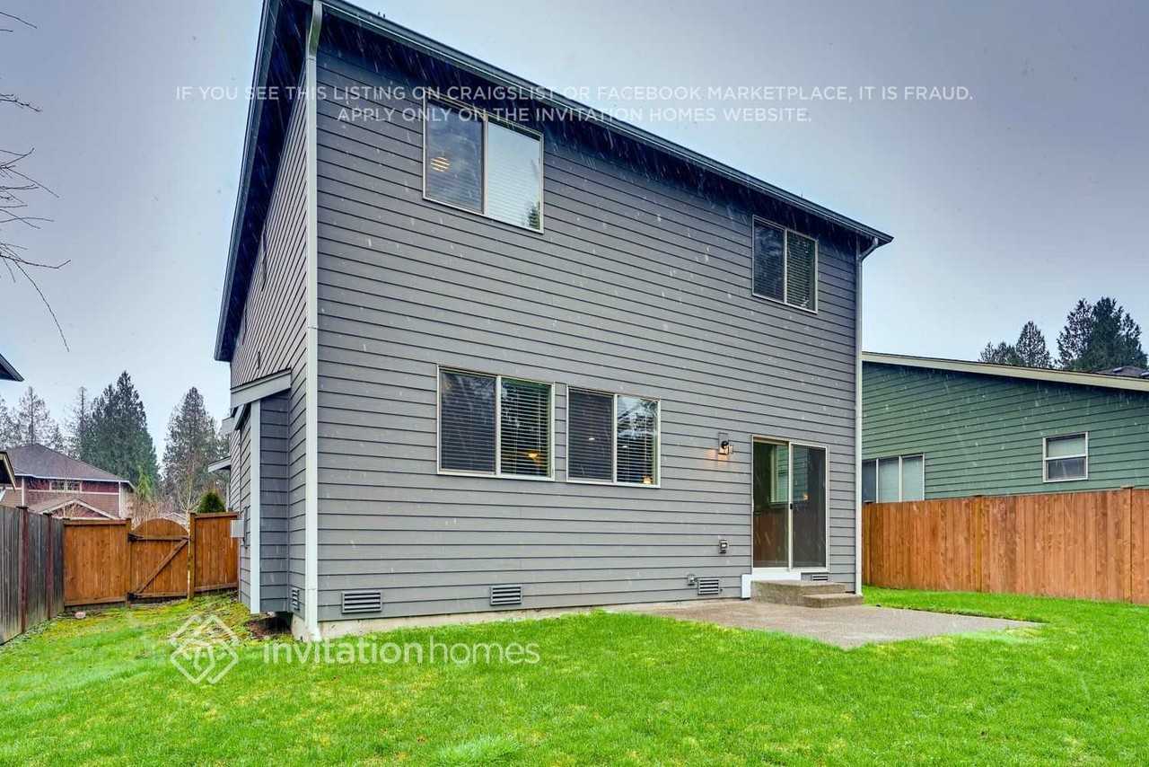 18302 101st St E - Photo 2 of 3