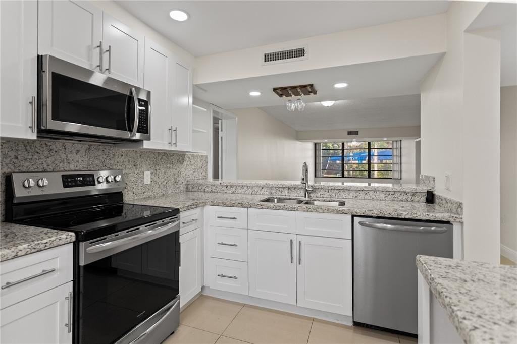 1719 Whitehall Dr #104 - Photo 7 of 49