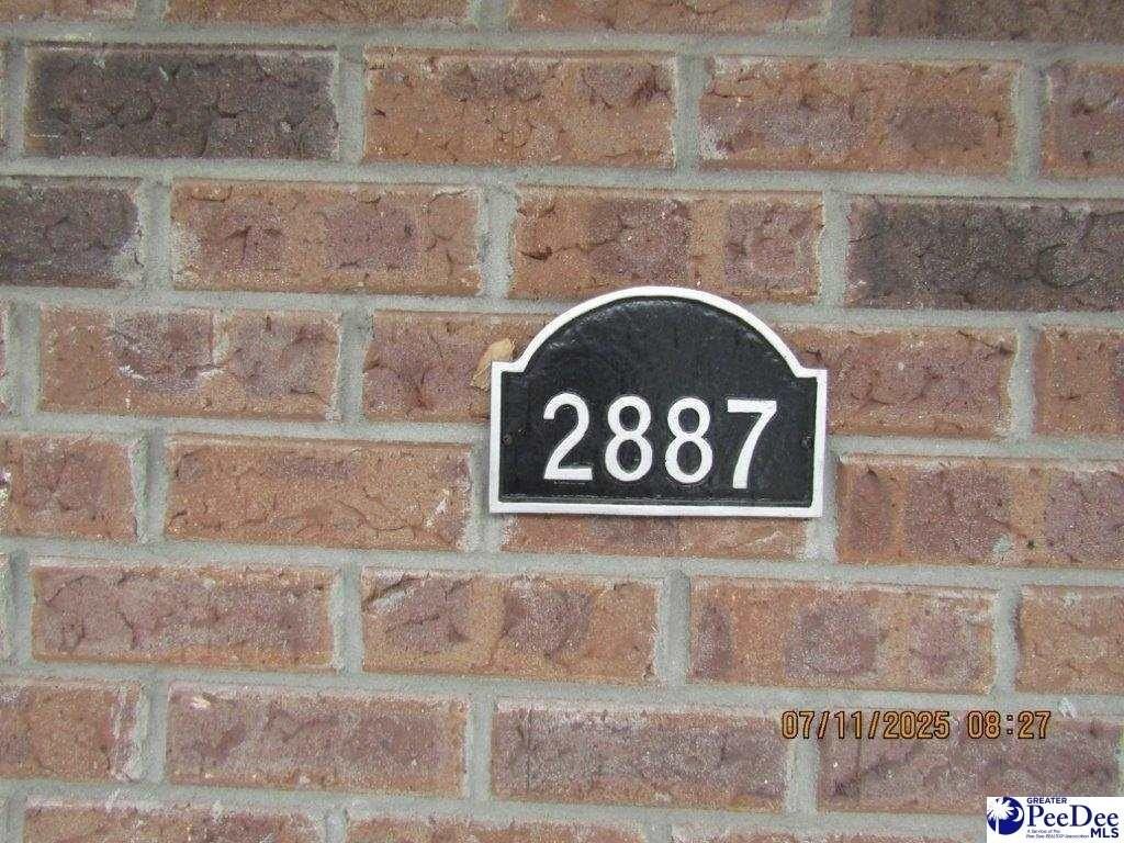 2887A Jubilee Dr - Photo 2 of 17