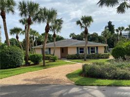 featured image of 956 Tulip Ln