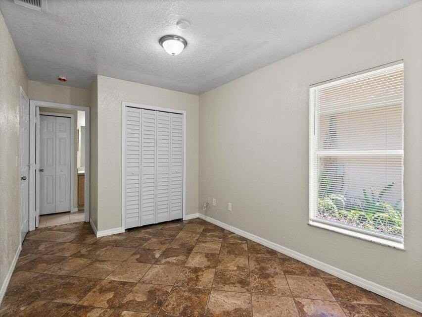 605 Dundas Ct - Photo 7 of 13