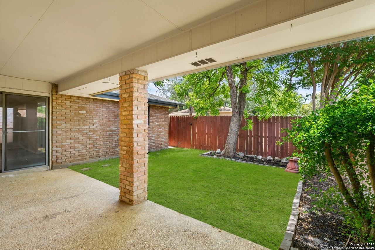 5834 Winding Ridge Dr - Photo 3 of 20