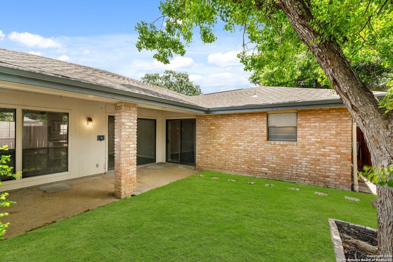 5834 Winding Ridge Dr - Photo 4 of 20