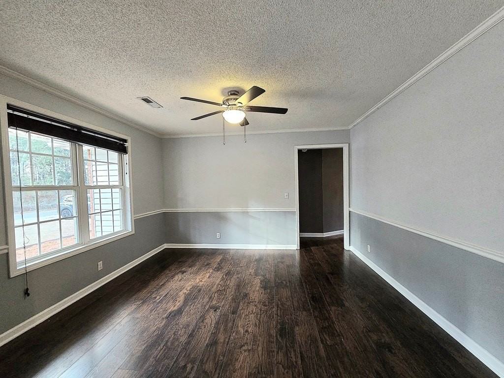 160 Pinnacle Ct - Photo 3 of 43