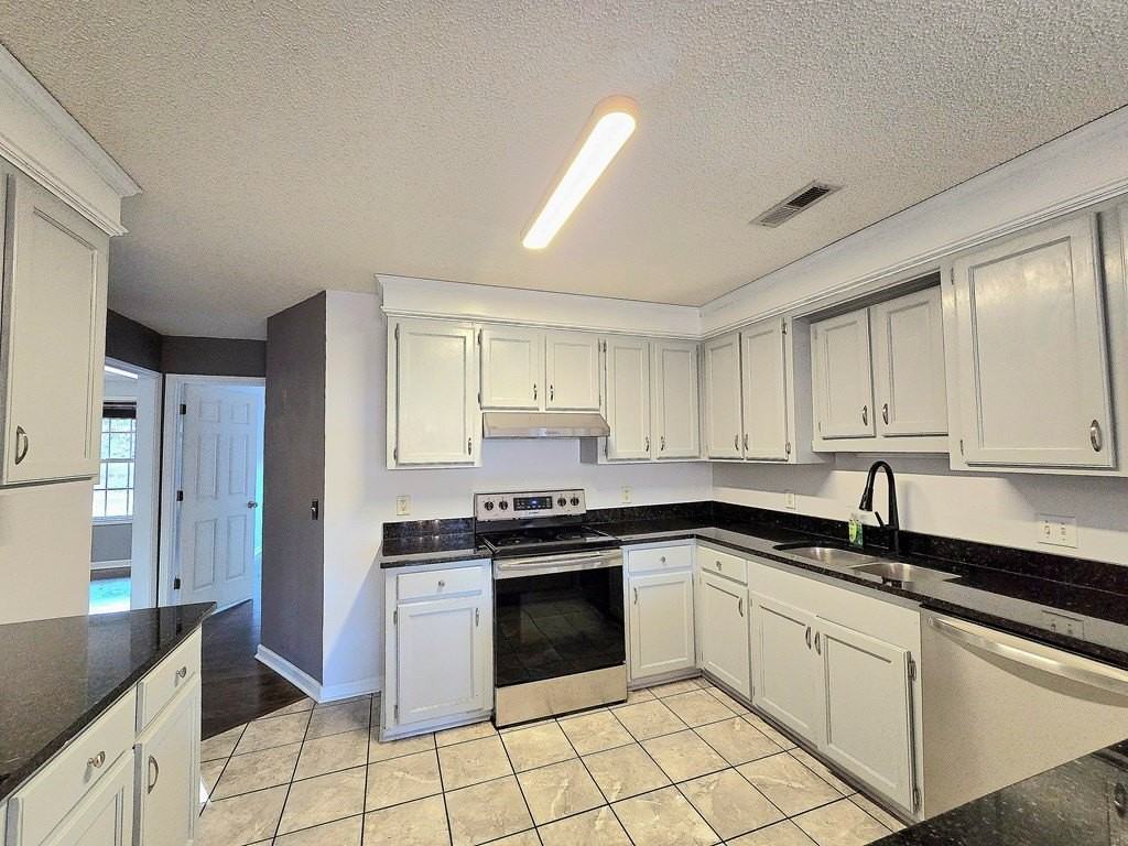 160 Pinnacle Ct - Photo 6 of 43