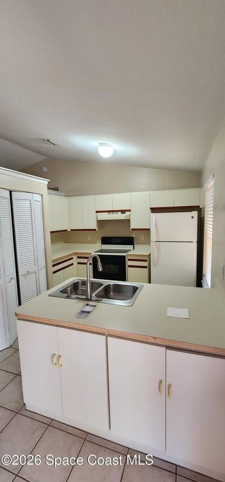 6470 Stillwater Ave - Photo 7 of 22