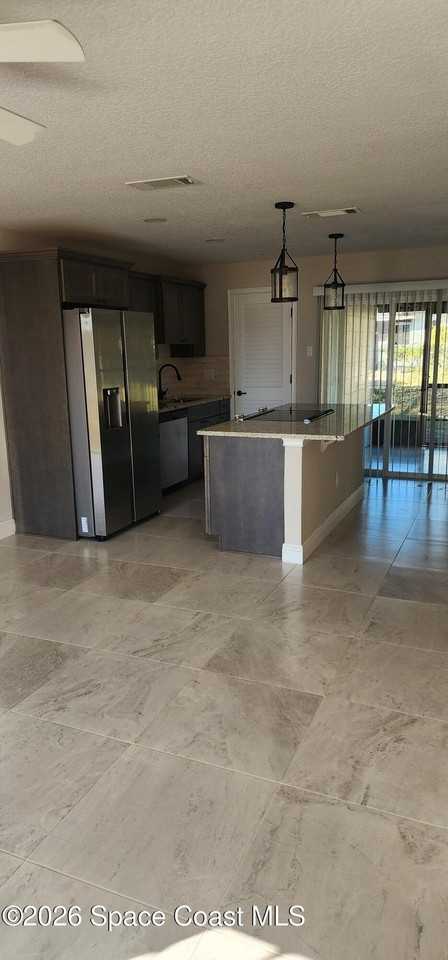 2442 Mercury Dr - Photo 3 of 18