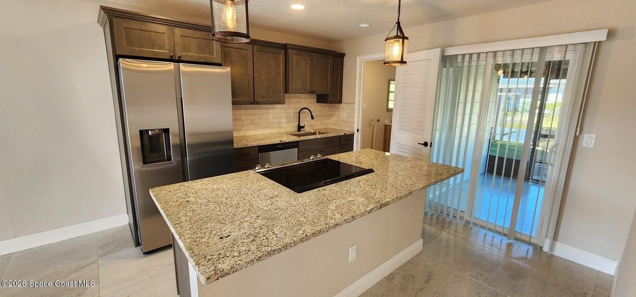 2442 Mercury Dr - Photo 6 of 18