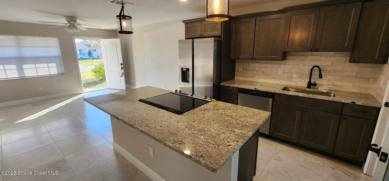 2442 Mercury Dr - Photo 7 of 18