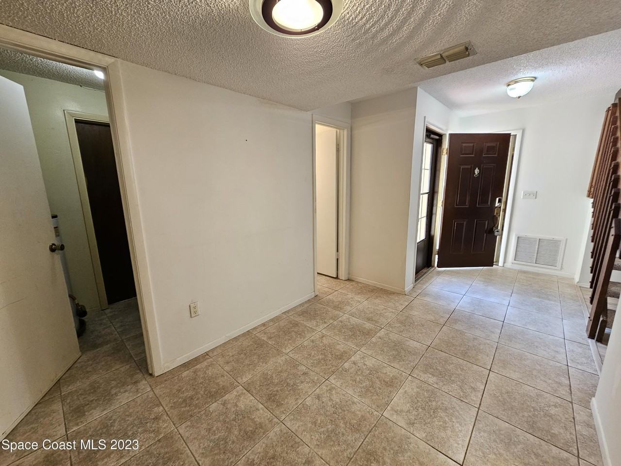 8779 Cocoa Ct - Photo 4 of 25