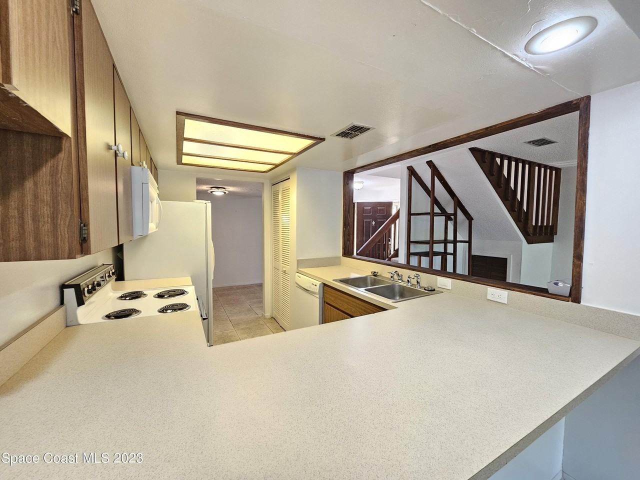 8779 Cocoa Ct - Photo 7 of 25