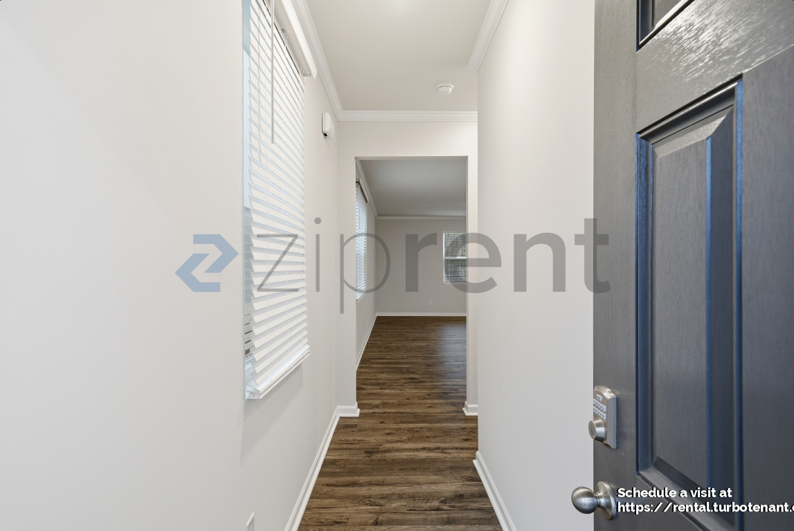 2438 Bayberry St - Photo 5 of 28