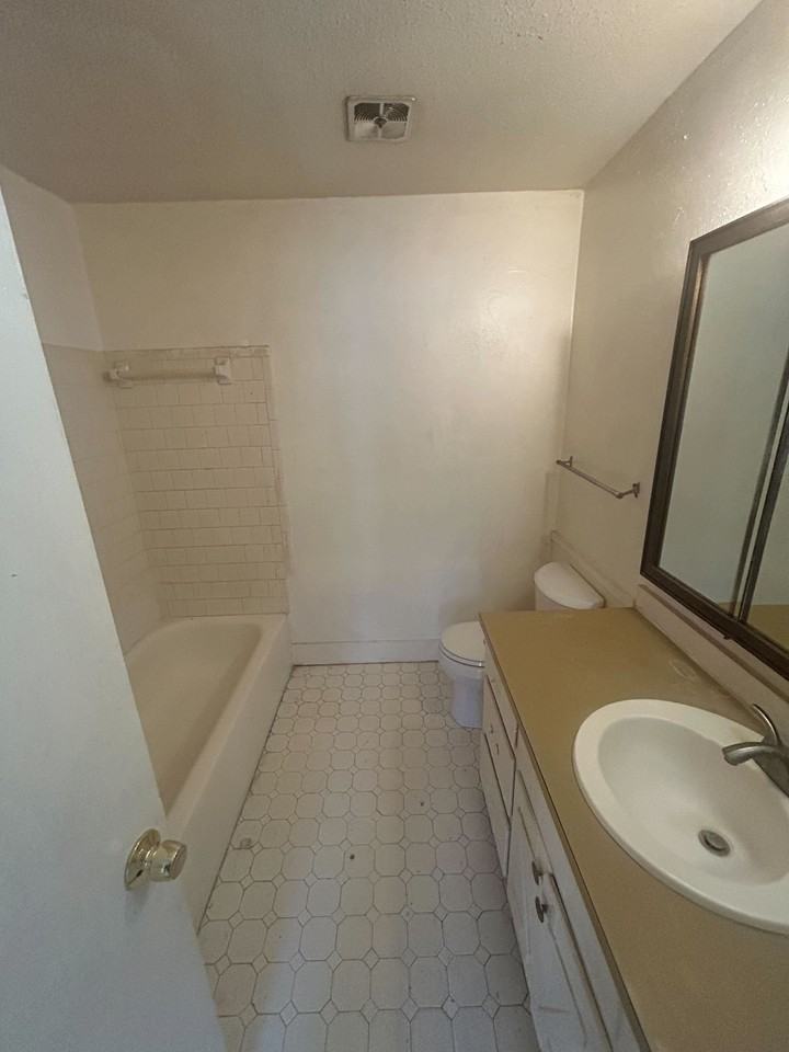 5328 Ira Lane Montgomery AL #1 - Photo 7 of 18