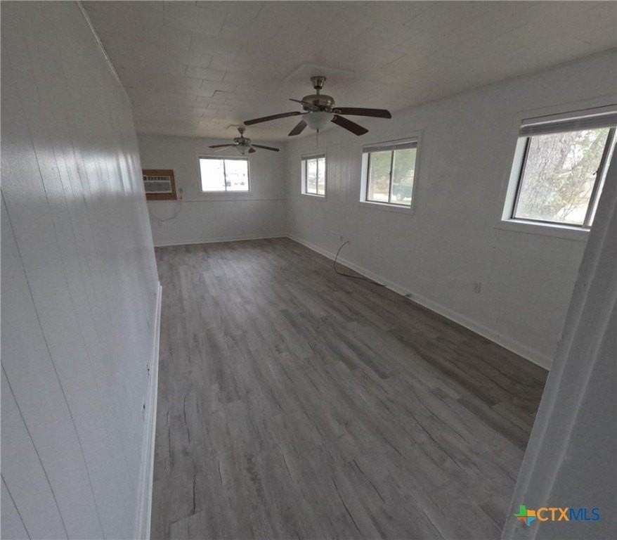 218 N 4th - Photo 5 of 19