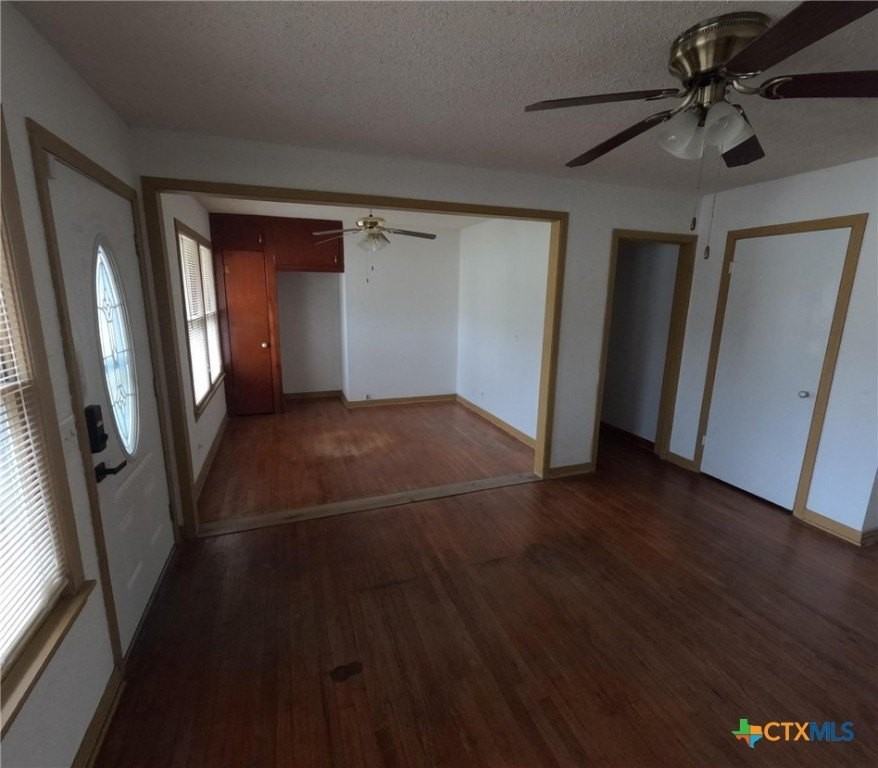 103 Pleasure Dr - Photo 6 of 40