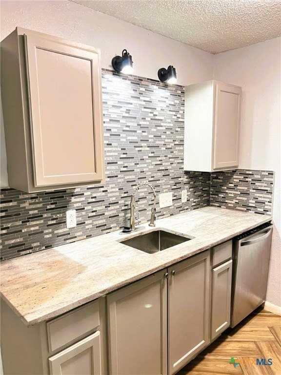 1901 N 10th St Apt 9 #9 - Photo 3 of 10