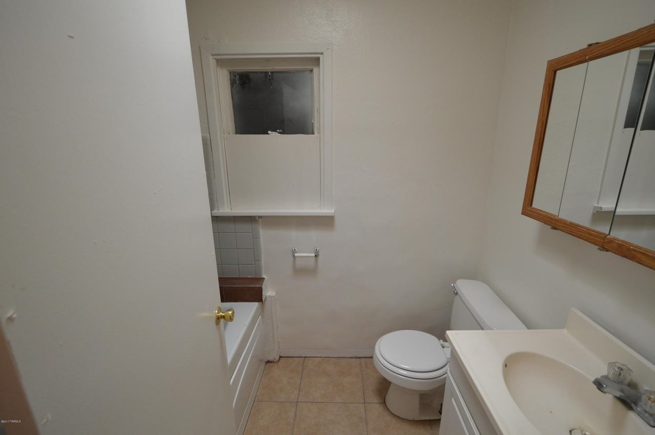 310 E Mohave Rd Unit 1 #1 - Photo 2 of 11