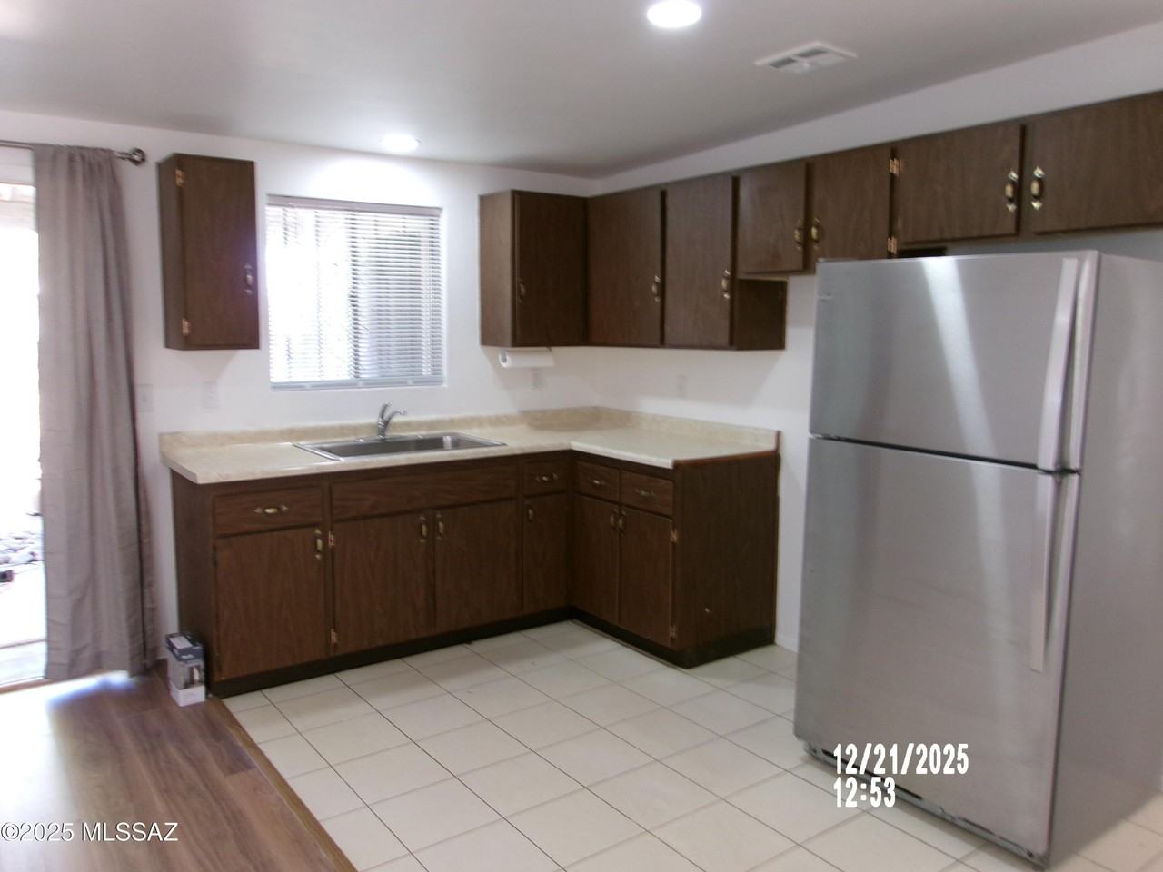 3900 S Evergreen Ave - Photo 3 of 14