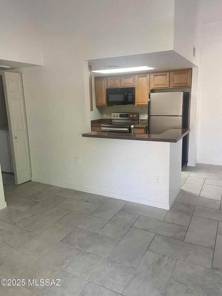 101 S Players Club Dr Apt 14203 #14203 - Photo 5 of 20