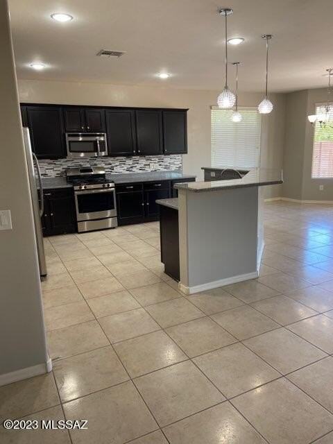 3411 W Tailfeather Dr - Photo 5 of 35