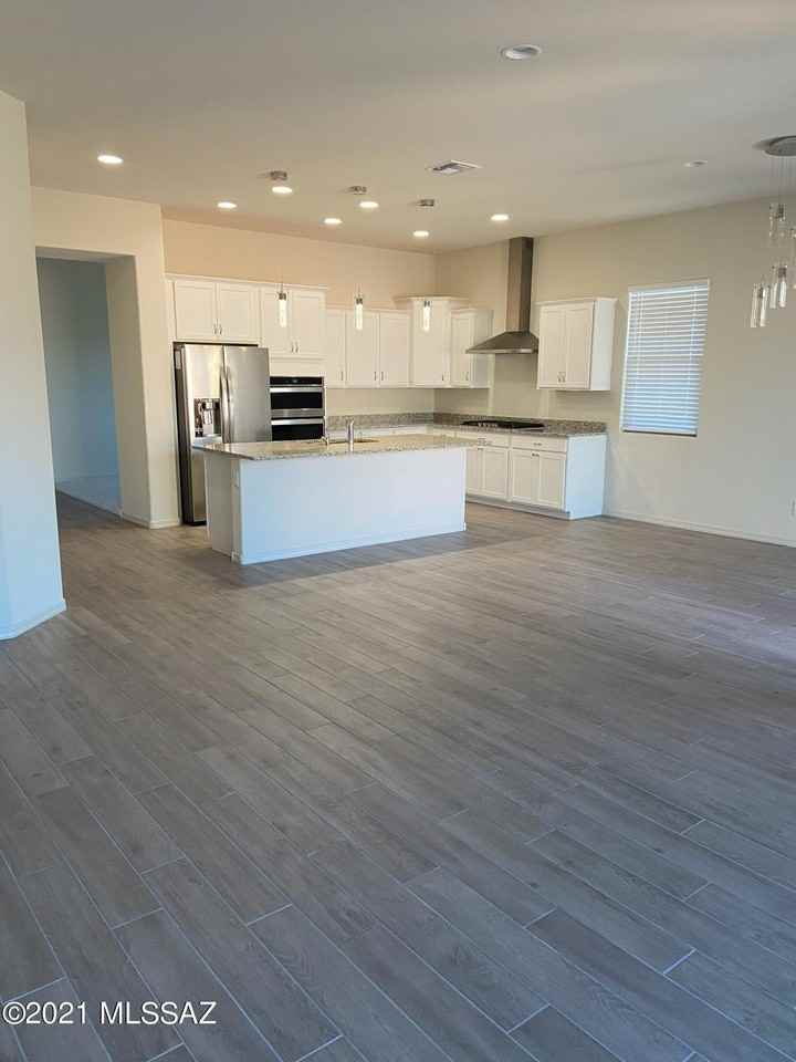 639 E Barun Valley Pl - Photo 5 of 38