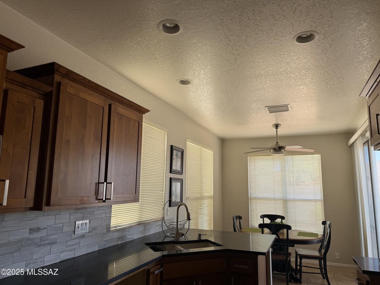 9940 N Stratton Saddle Trl - Photo 4 of 15