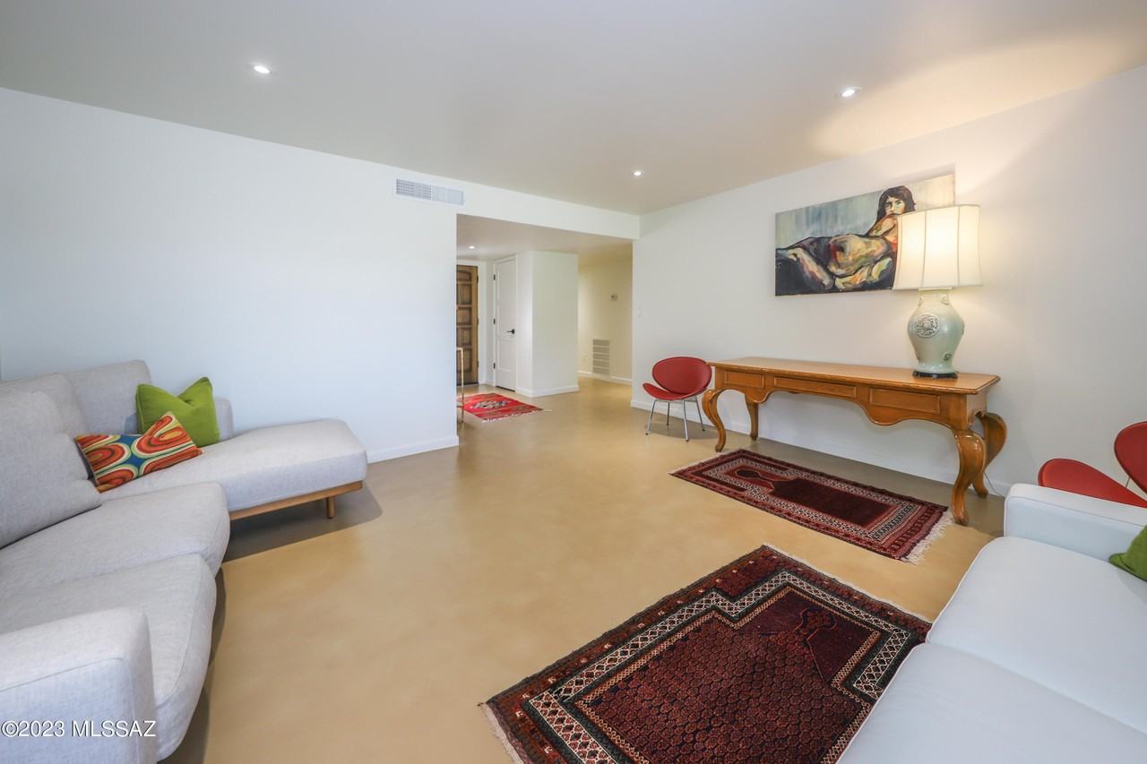 2791 W Casas Cir - Photo 6 of 39