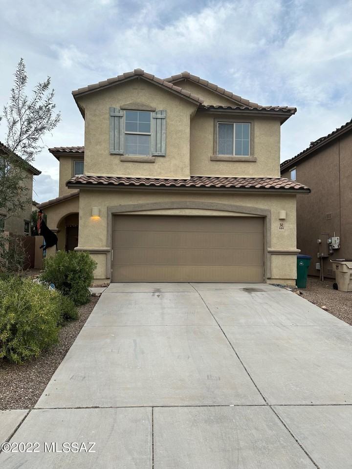 686 W Calle Canto Sereno - Photo 2 of 14