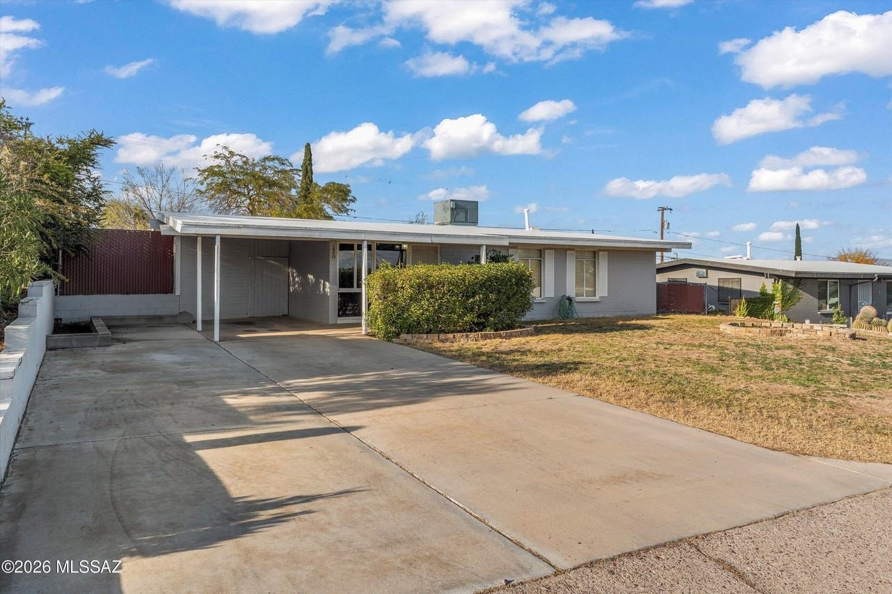 120 W Webb Dr - Photo 3 of 26