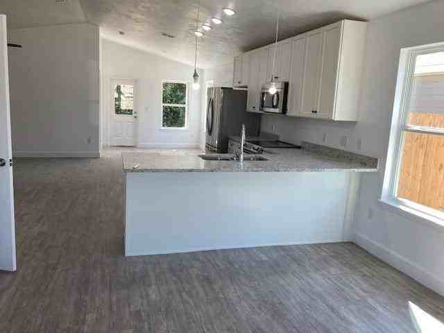 5270 Montejo Dr - Photo 2 of 5