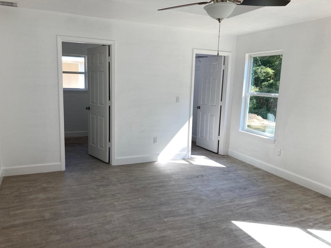 5270 Montejo Dr - Photo 5 of 5