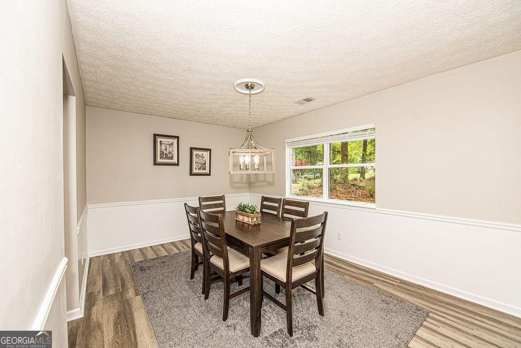 180 Crabtree Dr W - Photo 5 of 25